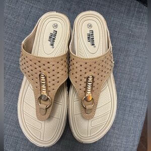 Stefania Italy Summer Thong Sandals Sz 38
